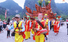 LỄ HỘI HOA LƯ – NINH BÌNH